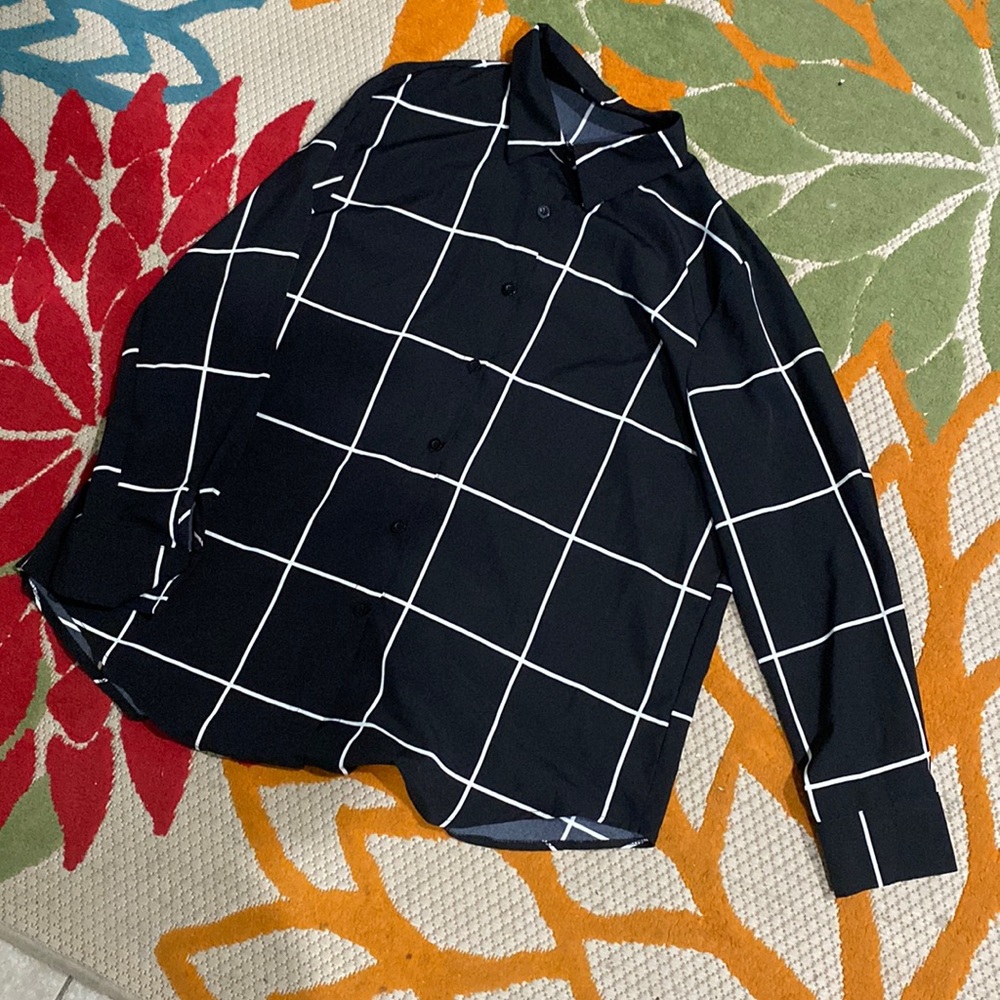 PlaidButton blouse - Picture 2 of 10